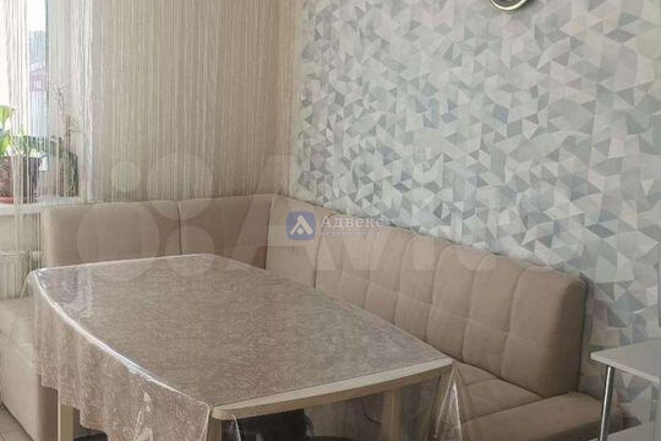 Продаётся 3-комнатная квартира, 72 м²