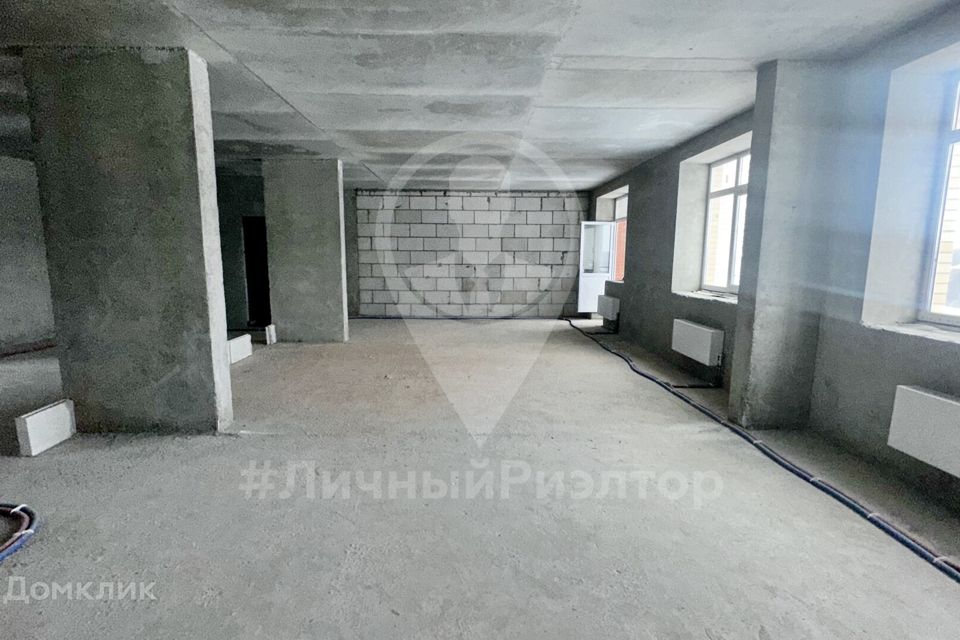 Продаётся 3-комнатная квартира, 124.5 м²