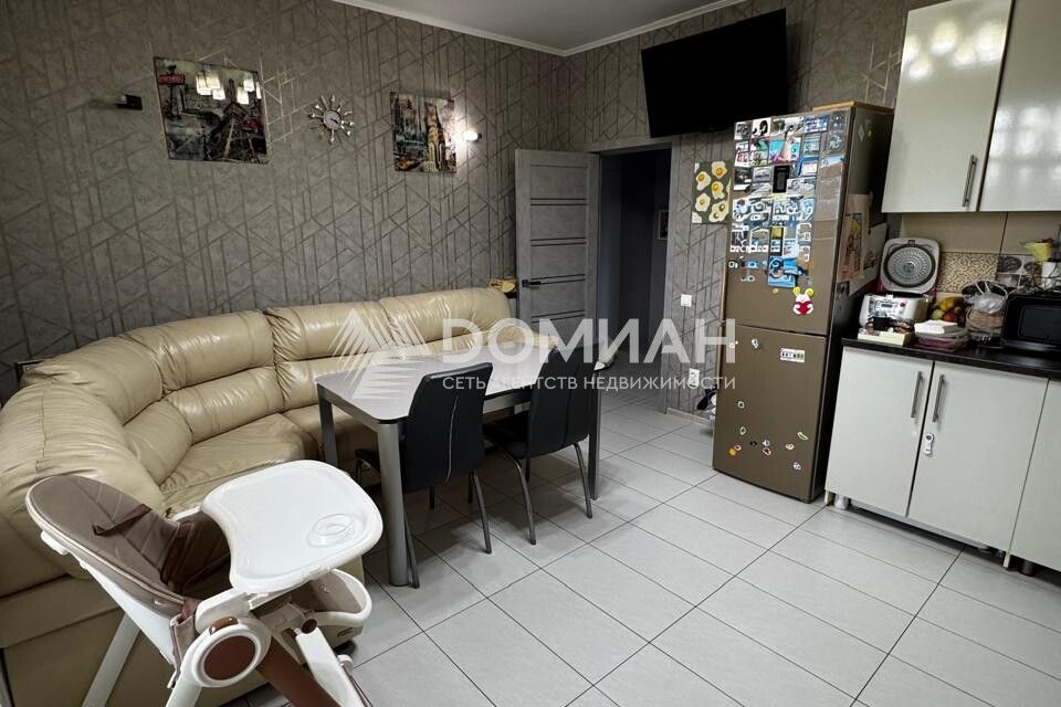 Продаётся 2-комнатная квартира, 75.2 м²