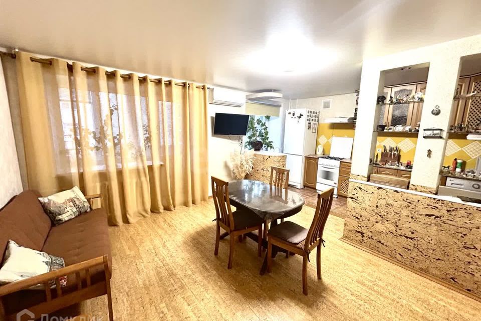 Продаётся 2-комнатная квартира, 83.5 м²