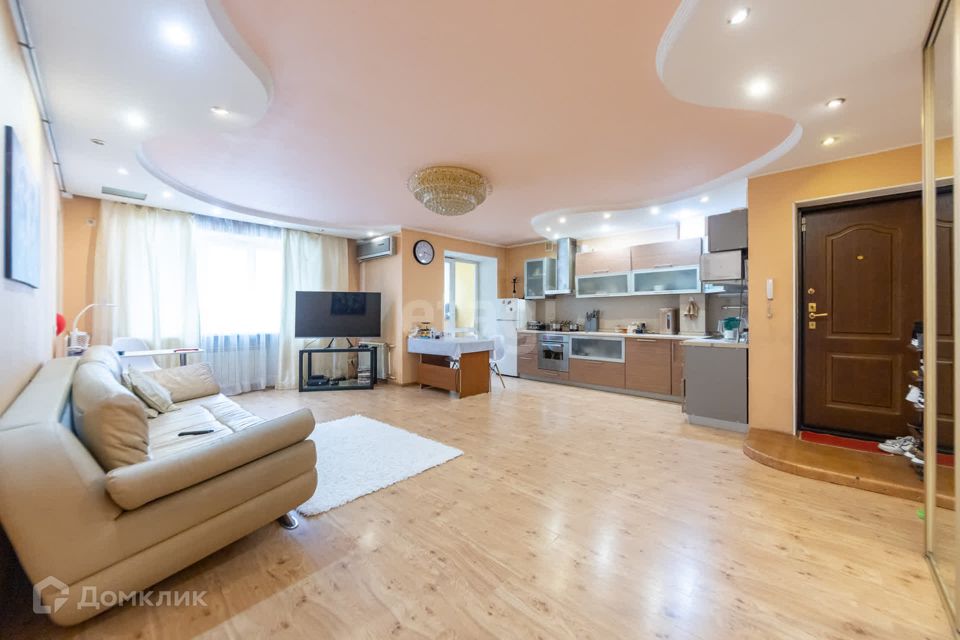 Продаётся 3-комнатная квартира, 70.4 м²