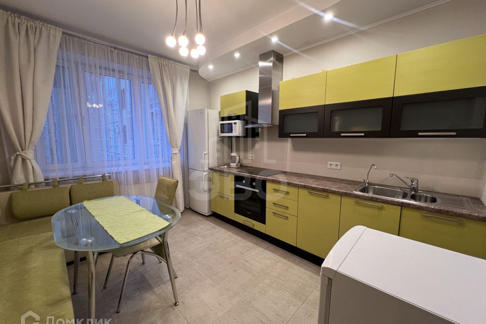 Сдаётся 1-комнатная квартира, 41.7 м²