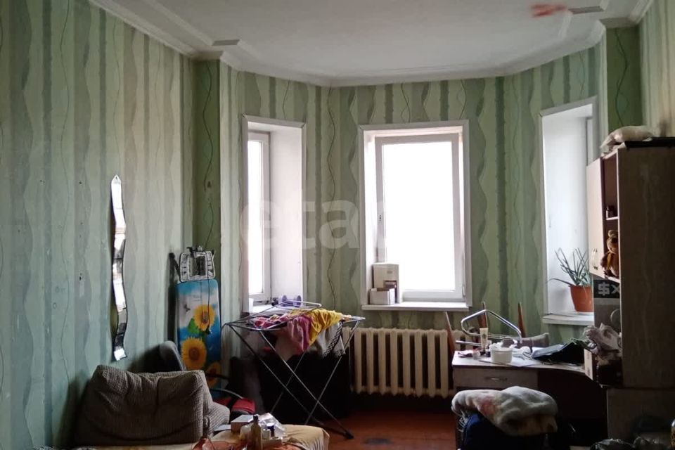 Продаётся 3-комнатная квартира, 59.8 м²