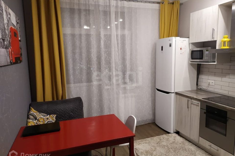 Продаётся 1-комнатная квартира, 41.2 м²