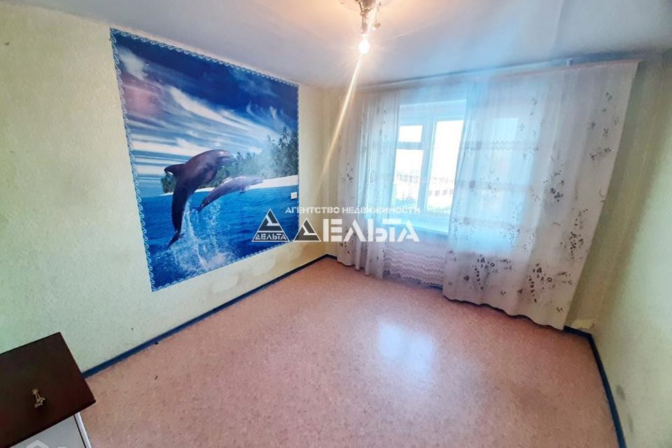Продаётся комната в 1-комн. квартире, 12.8 м²