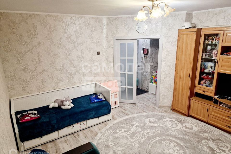 Продаётся 1-комнатная квартира, 43 м²