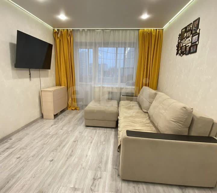 Продаётся 3-комнатная квартира, 50.9 м²