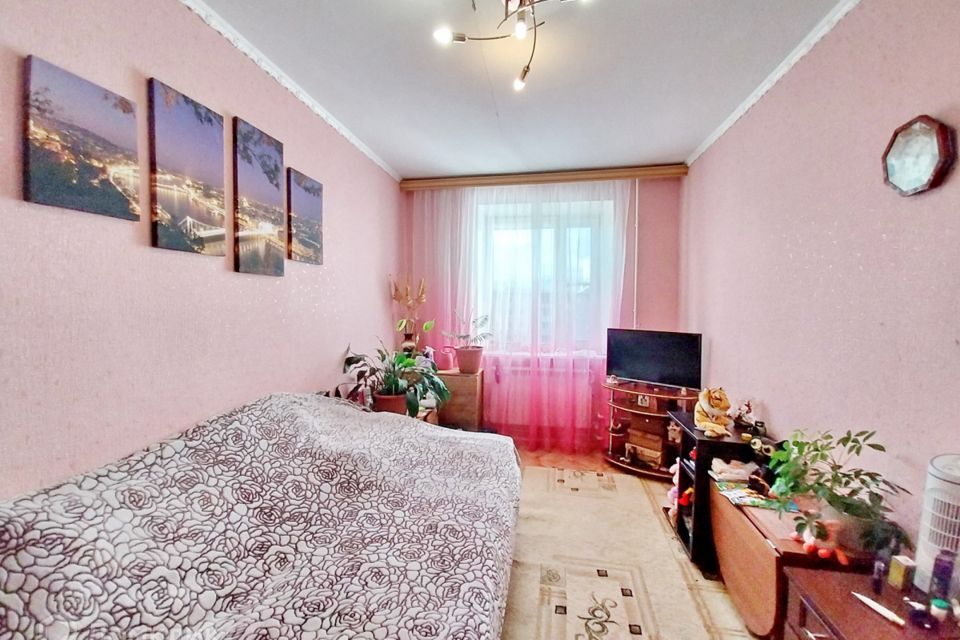 Продаётся 3-комнатная квартира, 57.4 м²