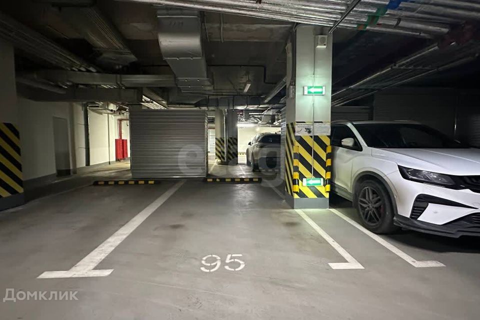 Продаётся машиноместо, 13.7 м²