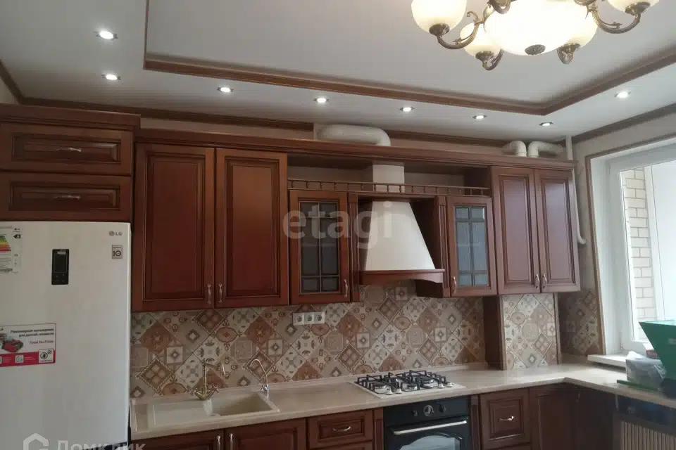 Продаётся 1-комнатная квартира, 42.9 м²