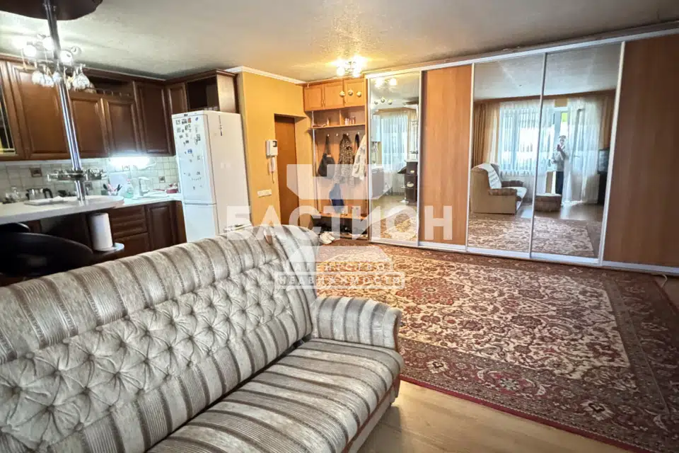 Продаётся 3-комнатная квартира, 73 м²