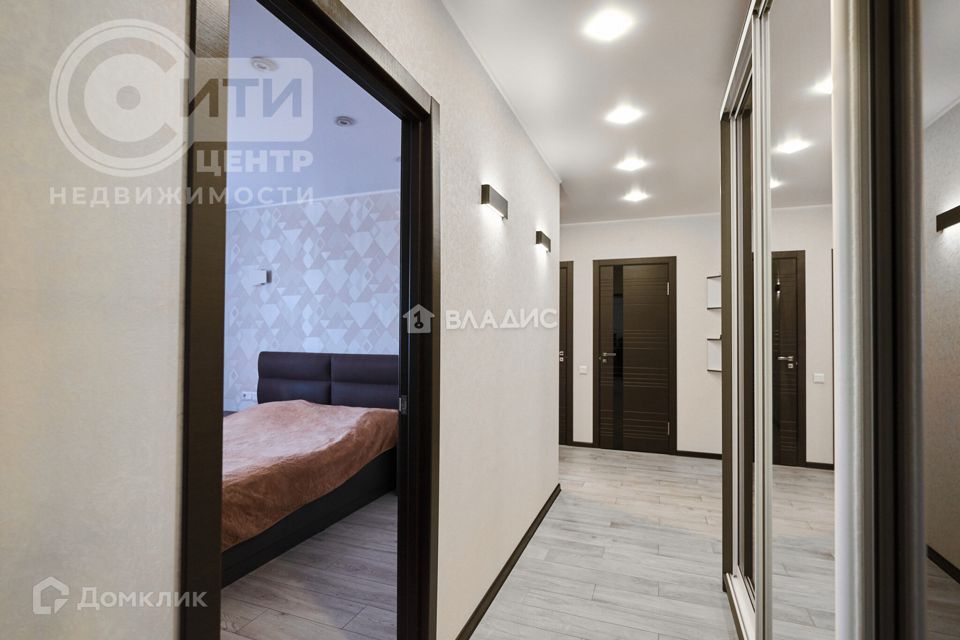 Продаётся 2-комнатная квартира, 60.8 м²
