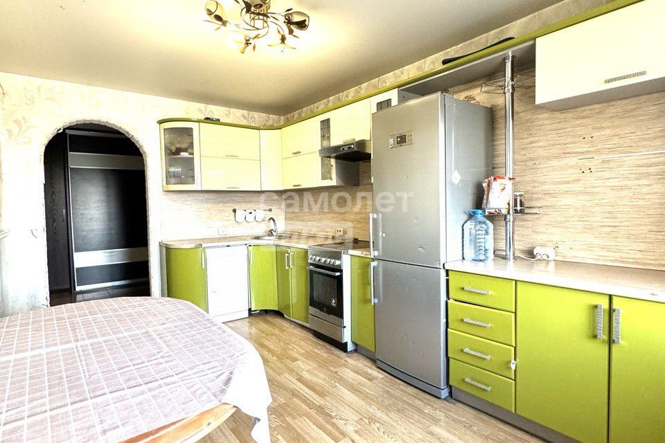 Продаётся 3-комнатная квартира, 82.4 м²