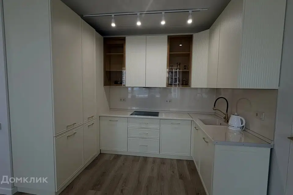 Продаётся 2-комнатная квартира, 63 м²