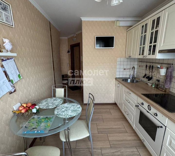 Продаётся 3-комнатная квартира, 65.4 м²