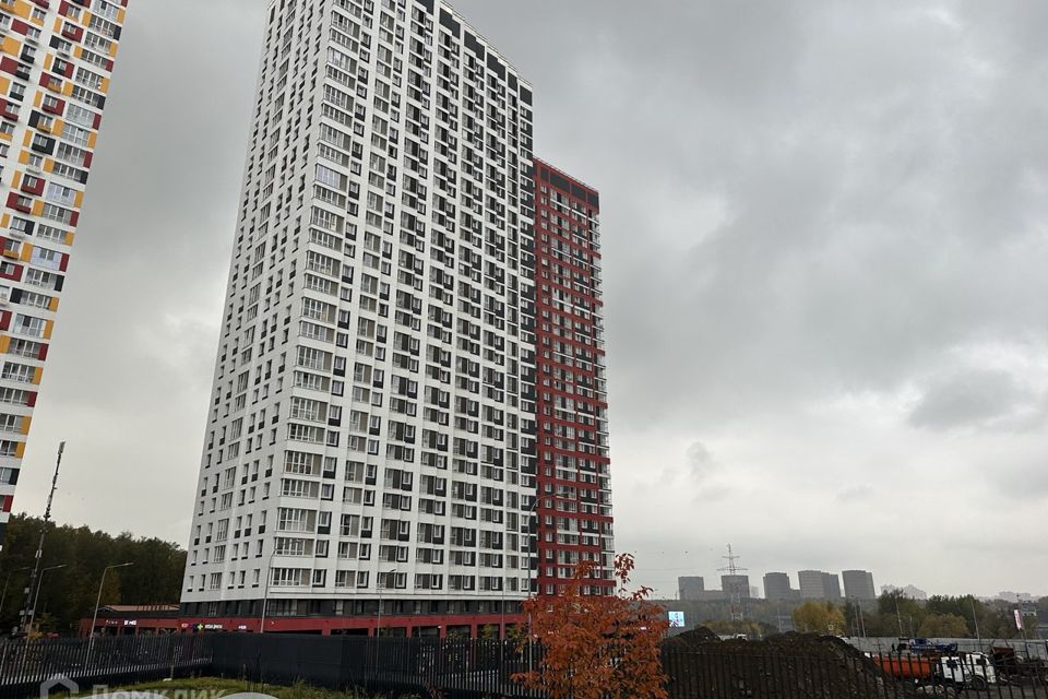 Продаётся 1-комнатная квартира, 50.2 м²