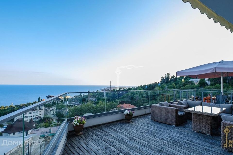 Продаётся 2-комнатная квартира, 127 м²