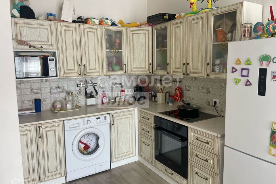Продаётся 1-комнатная квартира, 41 м²