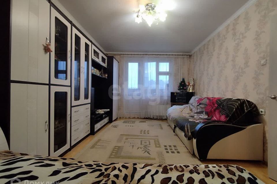 Продаётся 1-комнатная квартира, 37.6 м²