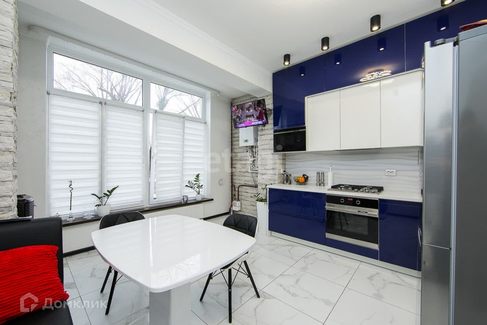 Продаётся 1-комнатная квартира, 47 м²