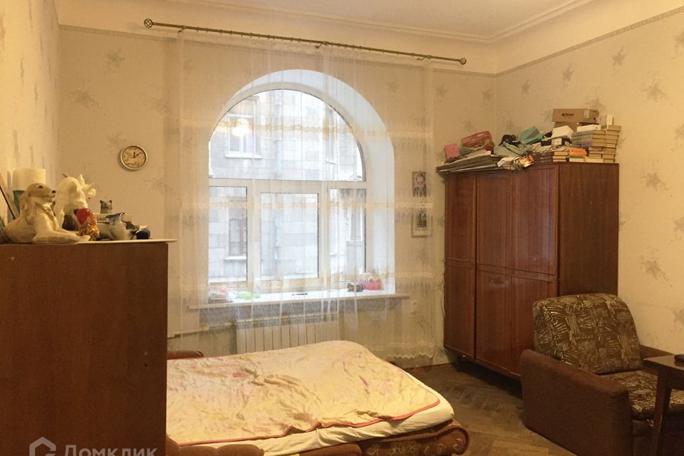 Продаётся 5-комнатная квартира, 139.8 м²