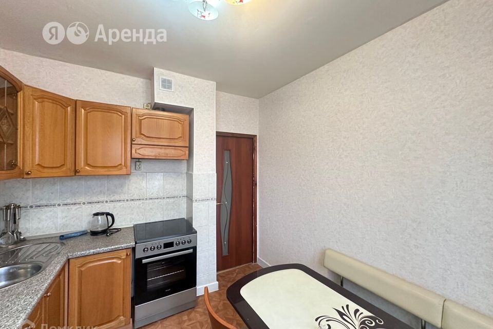 Сдаётся 2-комнатная квартира, 58 м²