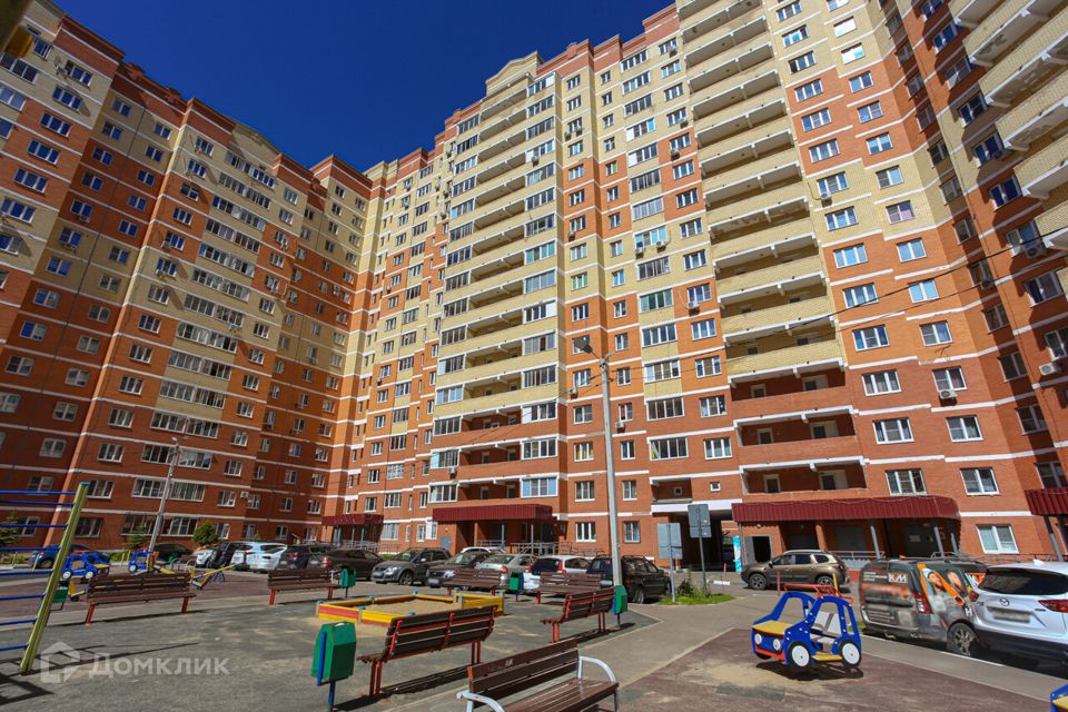 Продаётся 1-комнатная квартира, 35.8 м²