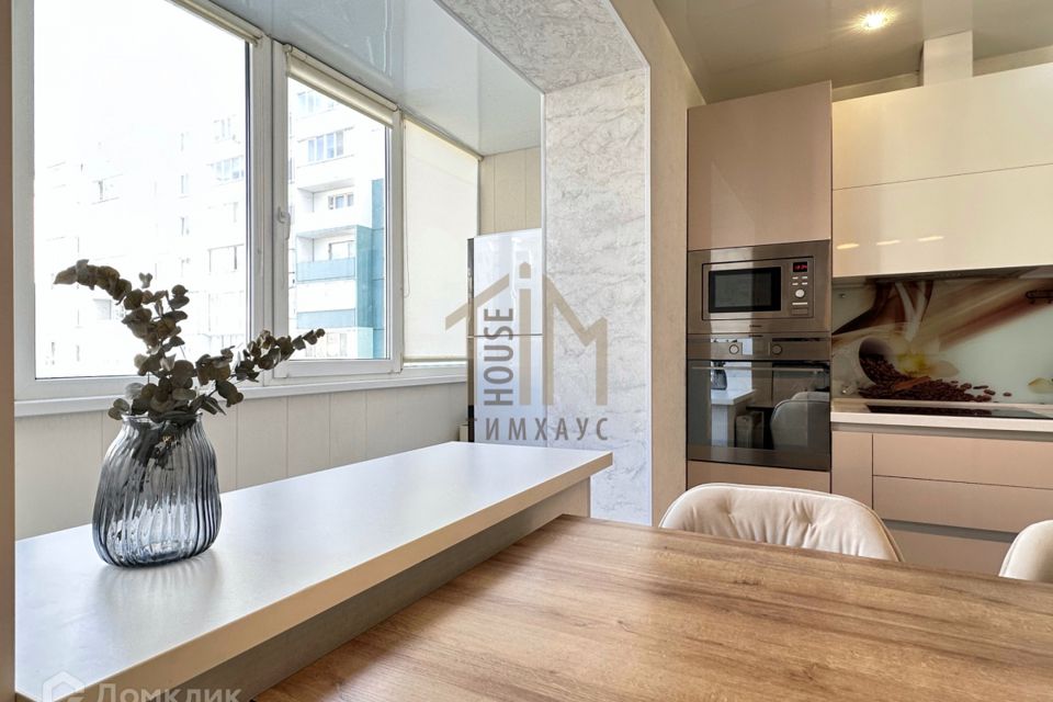 Продаётся 4-комнатная квартира, 102.6 м²
