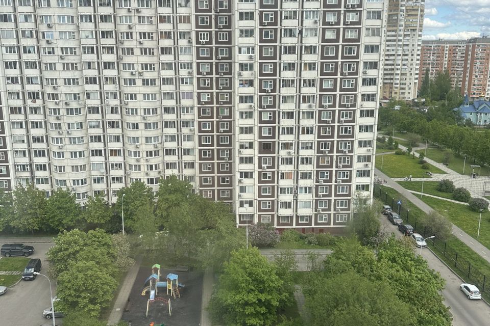 Продаётся 1-комнатная квартира, 37.8 м²