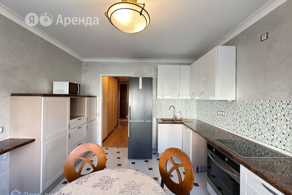 Сдаётся 3-комнатная квартира, 77 м²