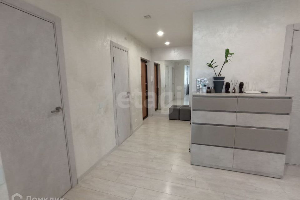 Продаётся 3-комнатная квартира, 69.5 м²
