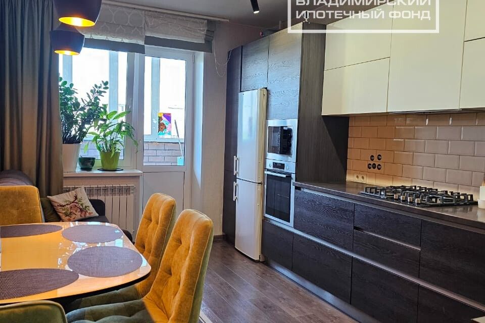 Продаётся 3-комнатная квартира, 96.1 м²