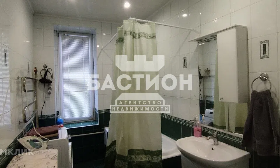 Продаётся 4-комнатная квартира, 90 м²