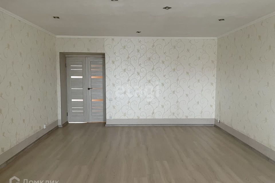 Продаётся 2-комнатная квартира, 75.8 м²