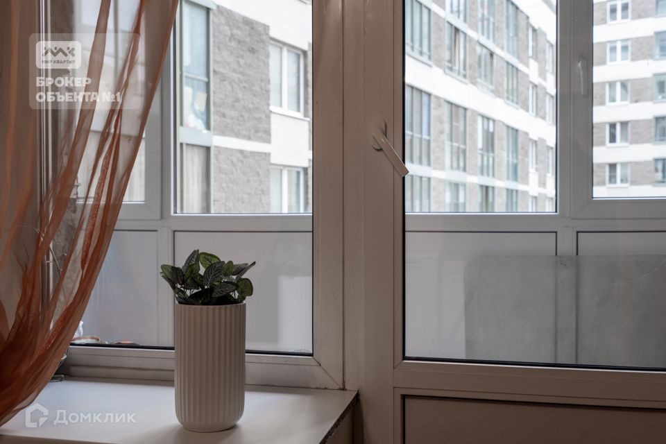 Продаётся 1-комнатная квартира, 68.2 м²