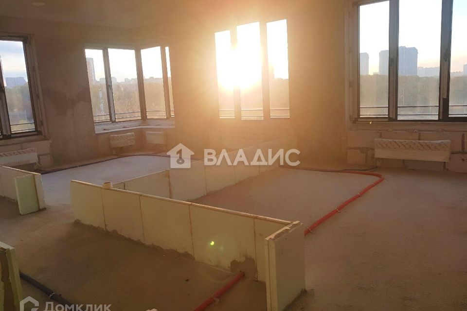 Продаётся 2-комнатная квартира, 69 м²