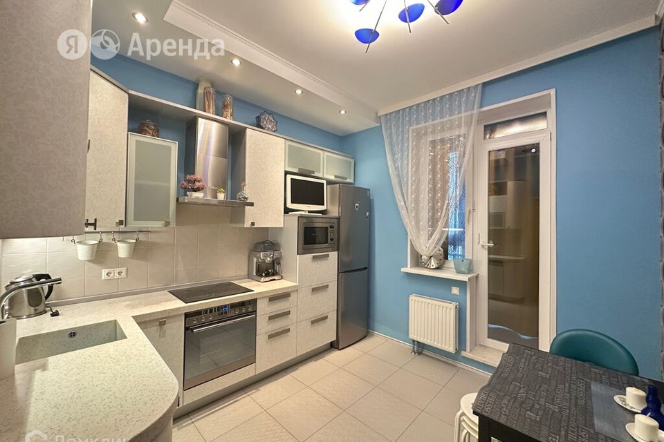 Сдаётся 1-комнатная квартира, 54 м²