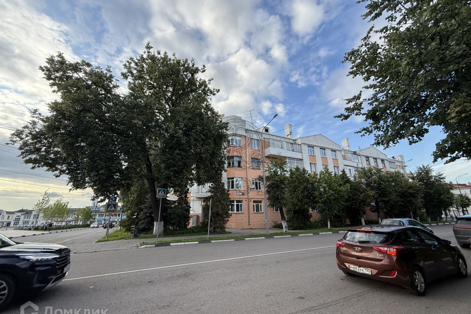 Продаётся 2 комнаты в 4-комн. квартире, 24.9 м²