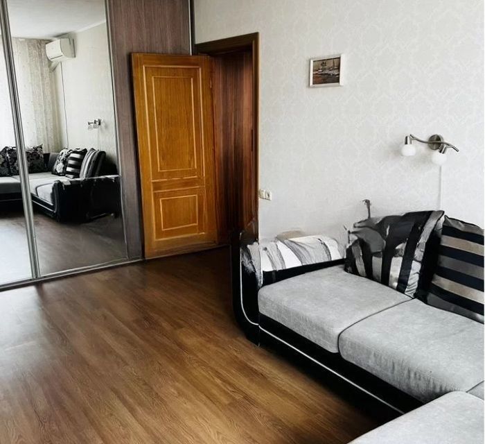 Продаётся 2-комнатная квартира, 50.6 м²