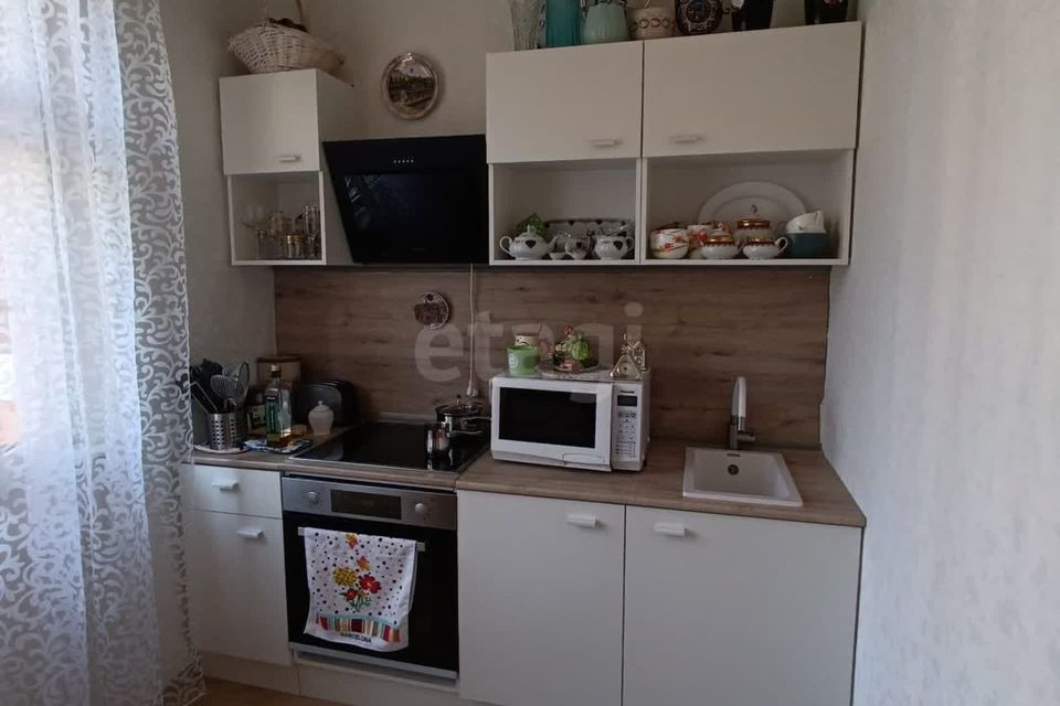 Продаётся 1-комнатная квартира, 37.7 м²