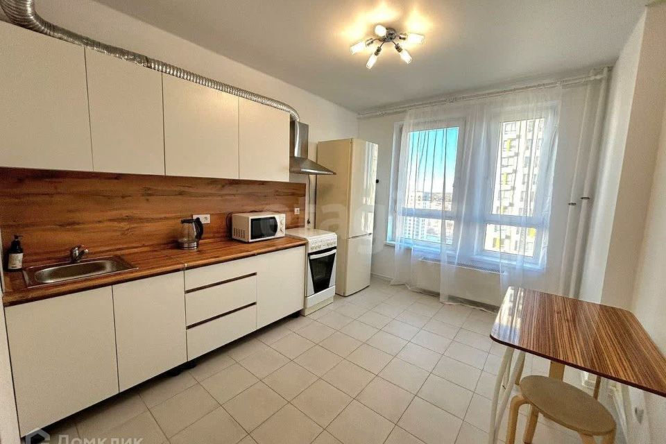 Продаётся 1-комнатная квартира, 36.7 м²