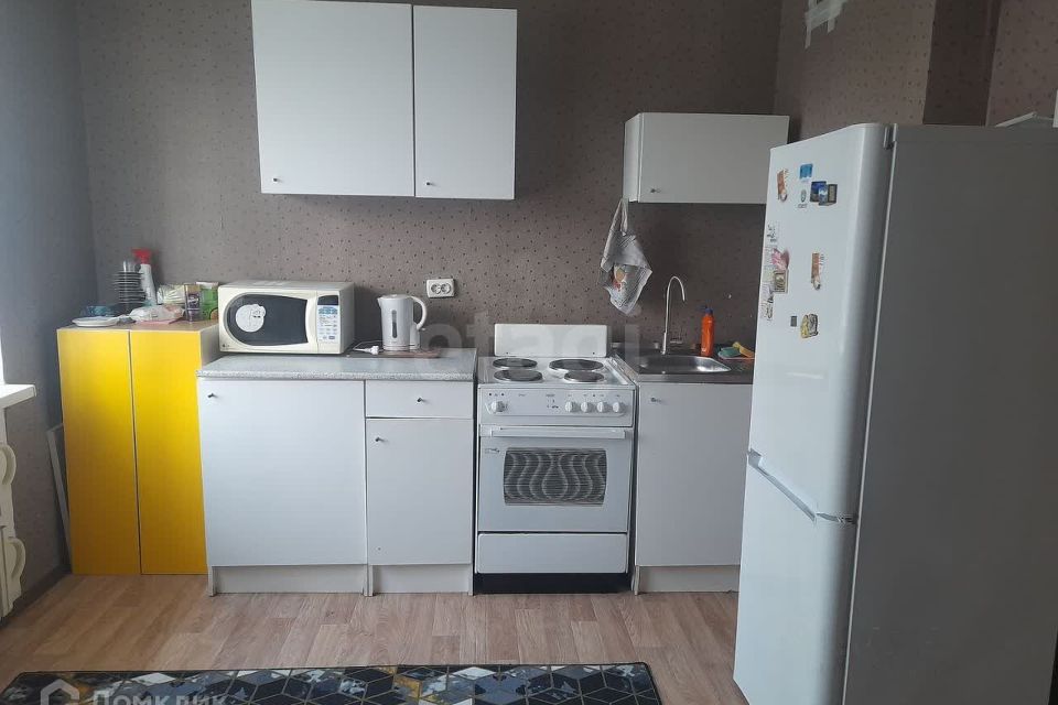 Сдаётся 2-комнатная квартира, 65 м²