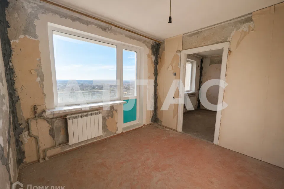 Продаётся 3-комнатная квартира, 56.3 м²