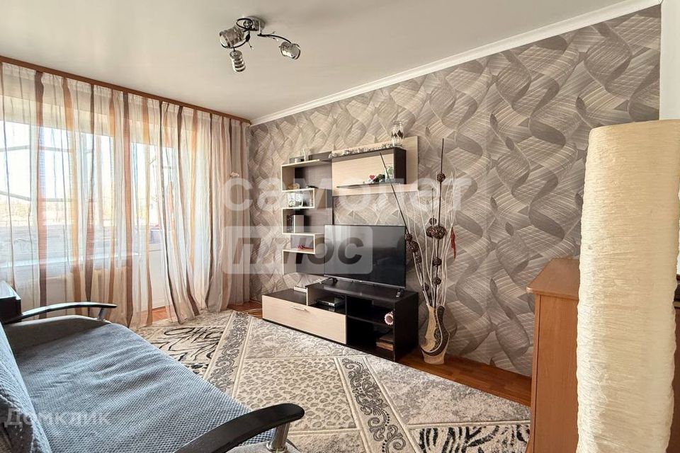 Продаётся 3-комнатная квартира, 56 м²
