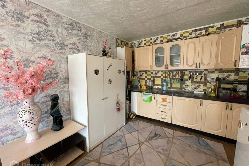 Сдаётся комната в 4-комн. квартире, 40 м²
