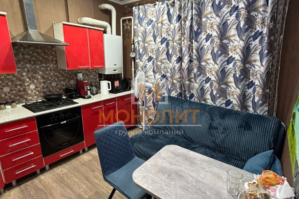 Продаётся 1-комнатная квартира, 47.2 м²