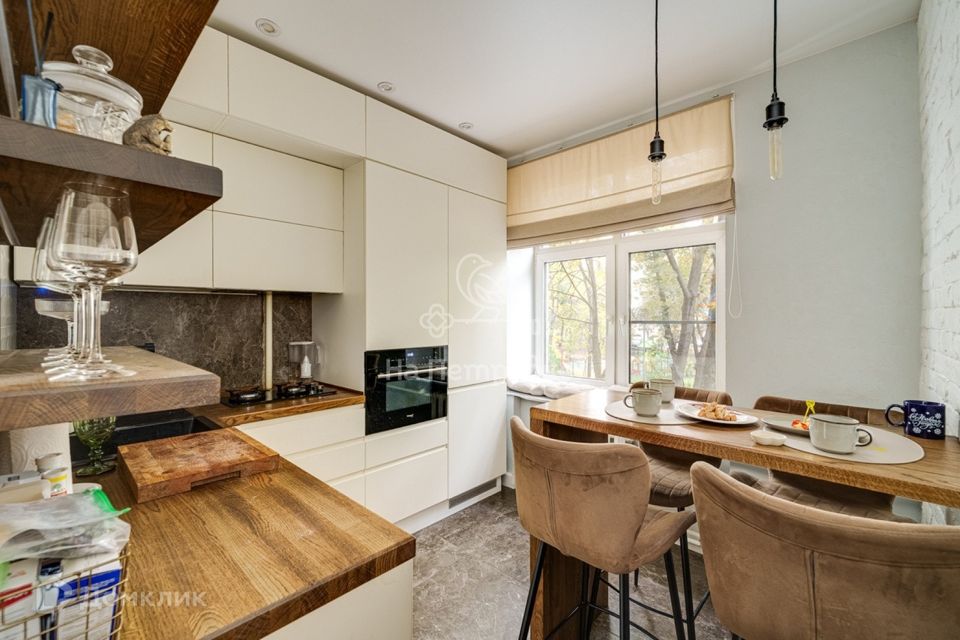 Продаётся 2-комнатная квартира, 61.2 м²