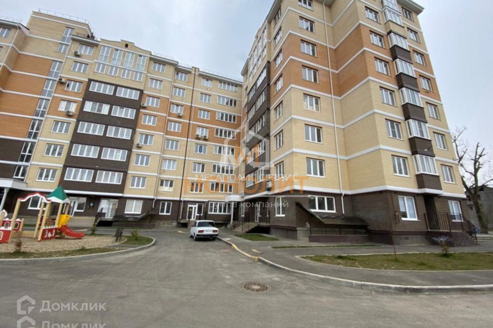Продаётся 1-комнатная квартира, 38 м²