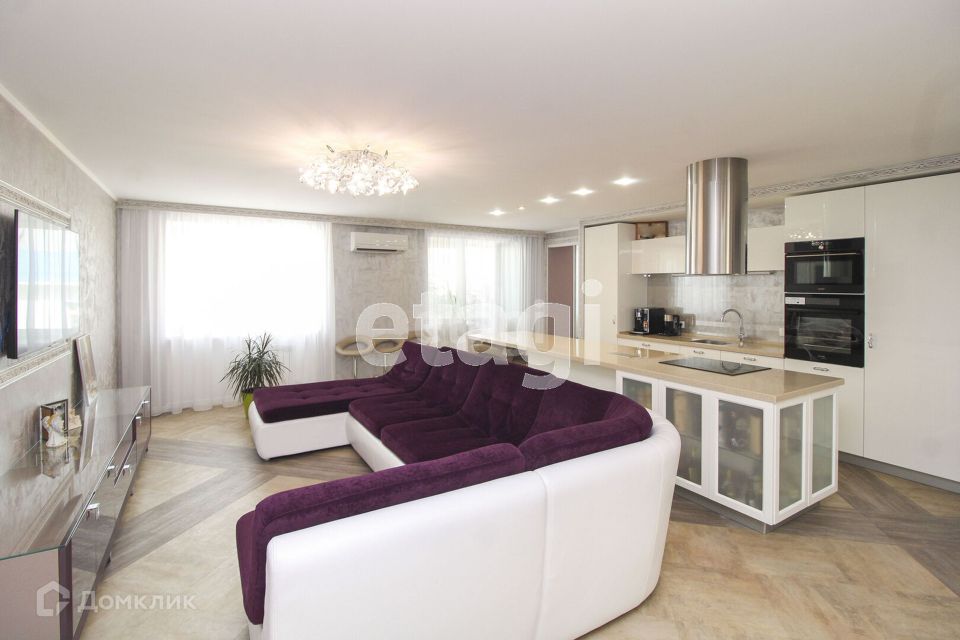 Продаётся 2-комнатная квартира, 96.9 м²