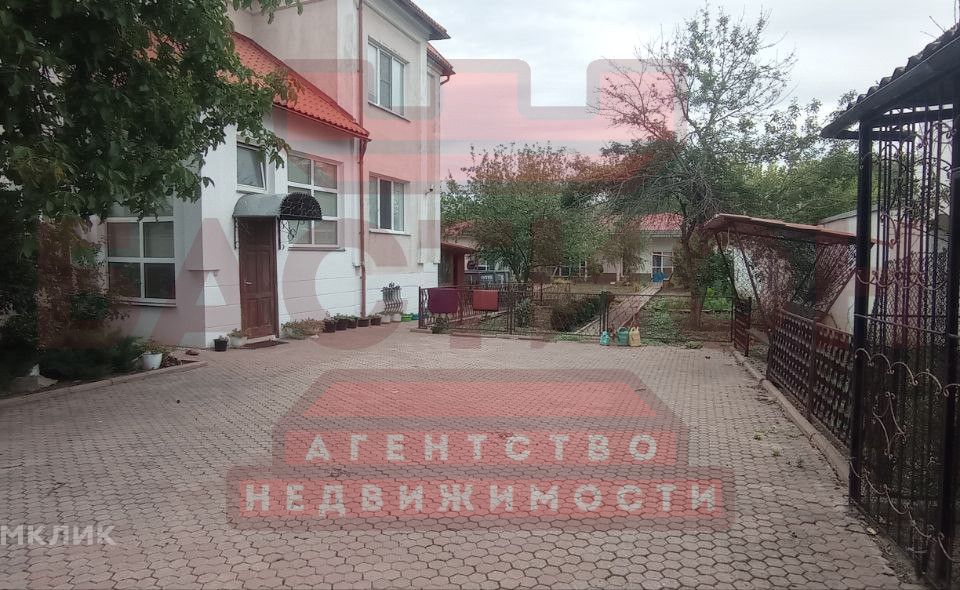 Продаётся 2-этажный дом, 244 м²